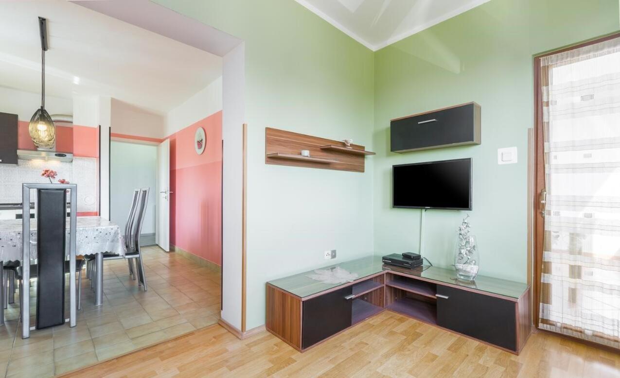 Spacious New App For 5 Persons, Close Beach&City ポレッチ エクステリア 写真